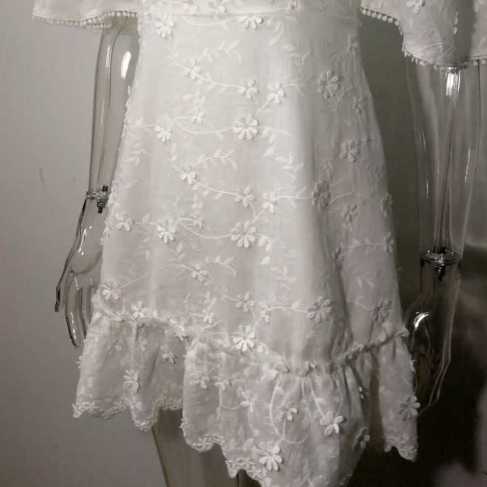 Boho White Embroider Floral Butterfly Sleeve Dress - Picture 6 of 9